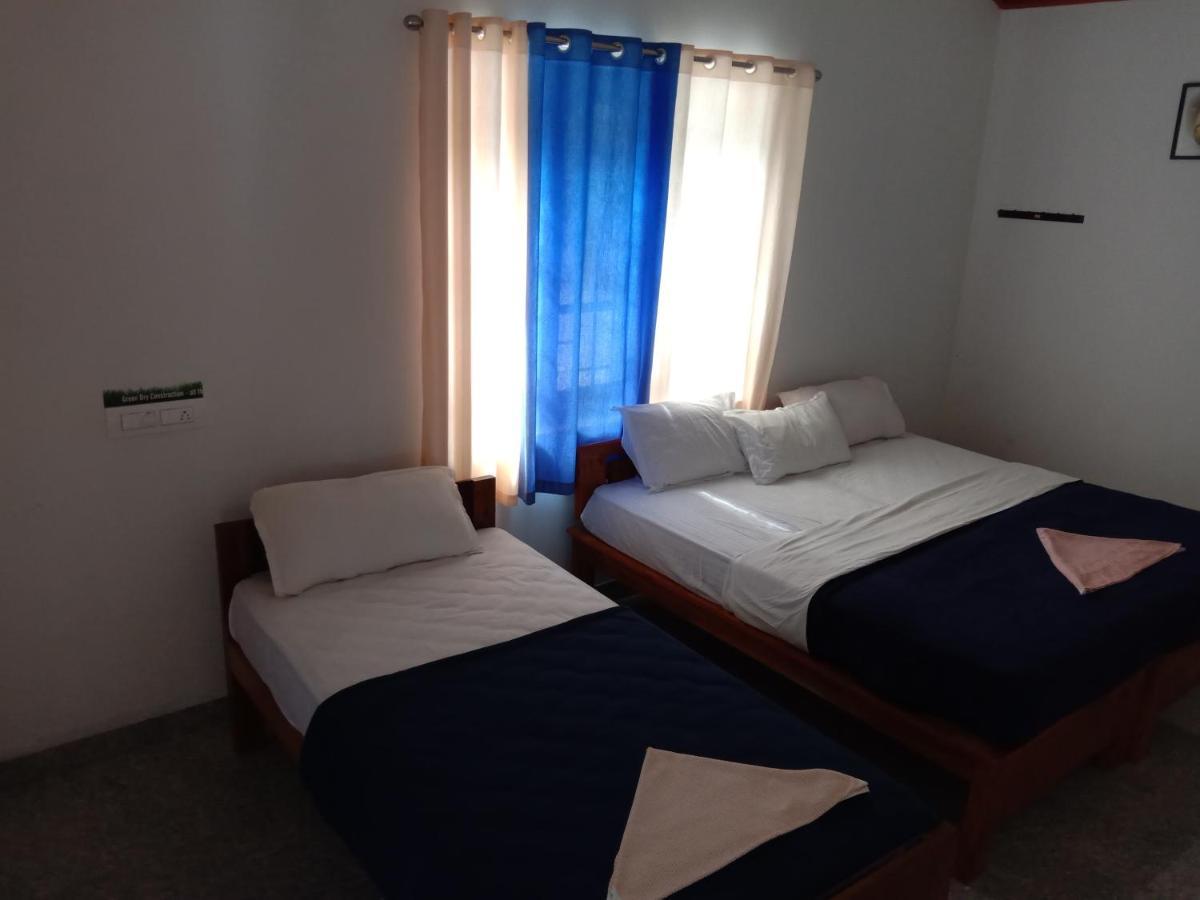 Shivalaya Homestay, Madikeri Siddāpur Extérieur photo