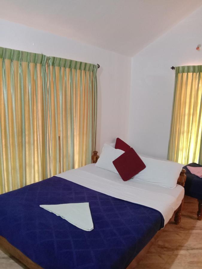 Shivalaya Homestay, Madikeri Siddāpur Extérieur photo