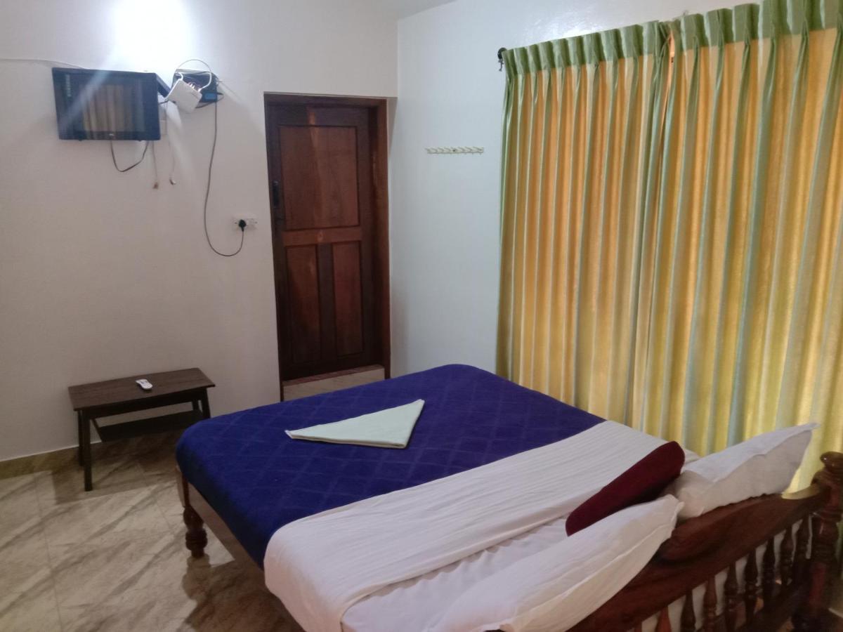Shivalaya Homestay, Madikeri Siddāpur Extérieur photo