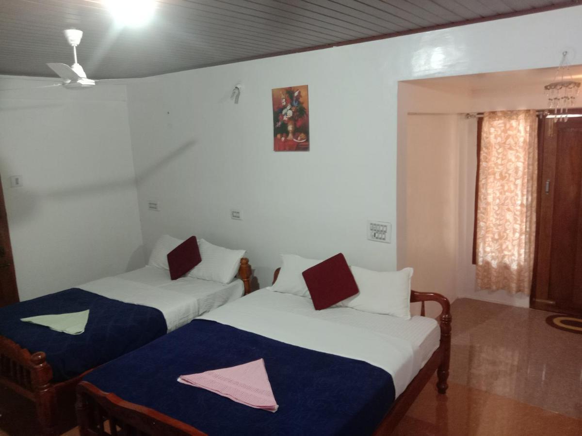 Shivalaya Homestay, Madikeri Siddāpur Extérieur photo