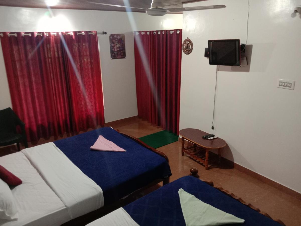 Shivalaya Homestay, Madikeri Siddāpur Extérieur photo