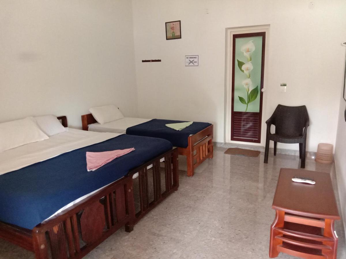 Shivalaya Homestay, Madikeri Siddāpur Extérieur photo