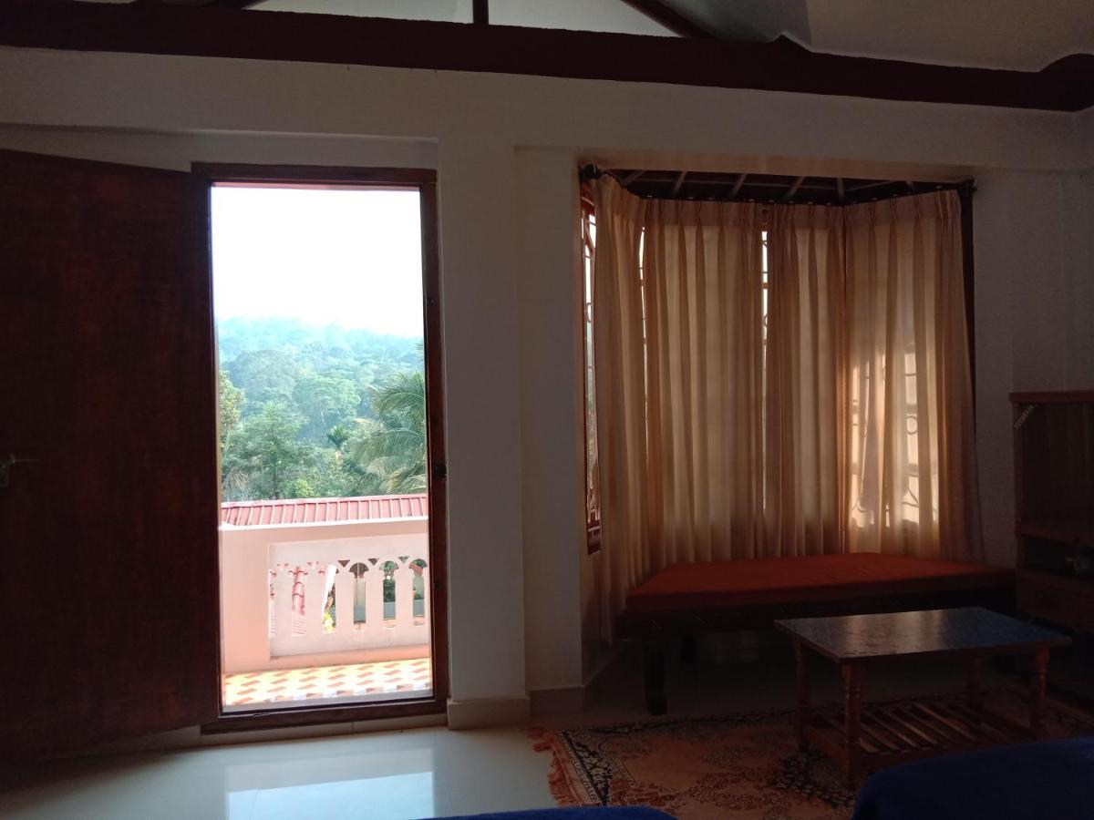 Shivalaya Homestay, Madikeri Siddāpur Extérieur photo
