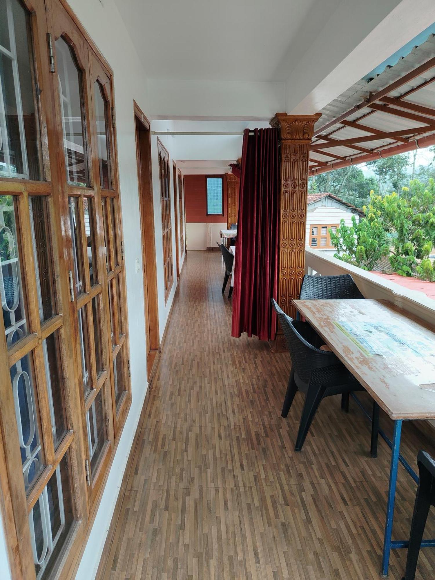 Shivalaya Homestay, Madikeri Siddāpur Extérieur photo